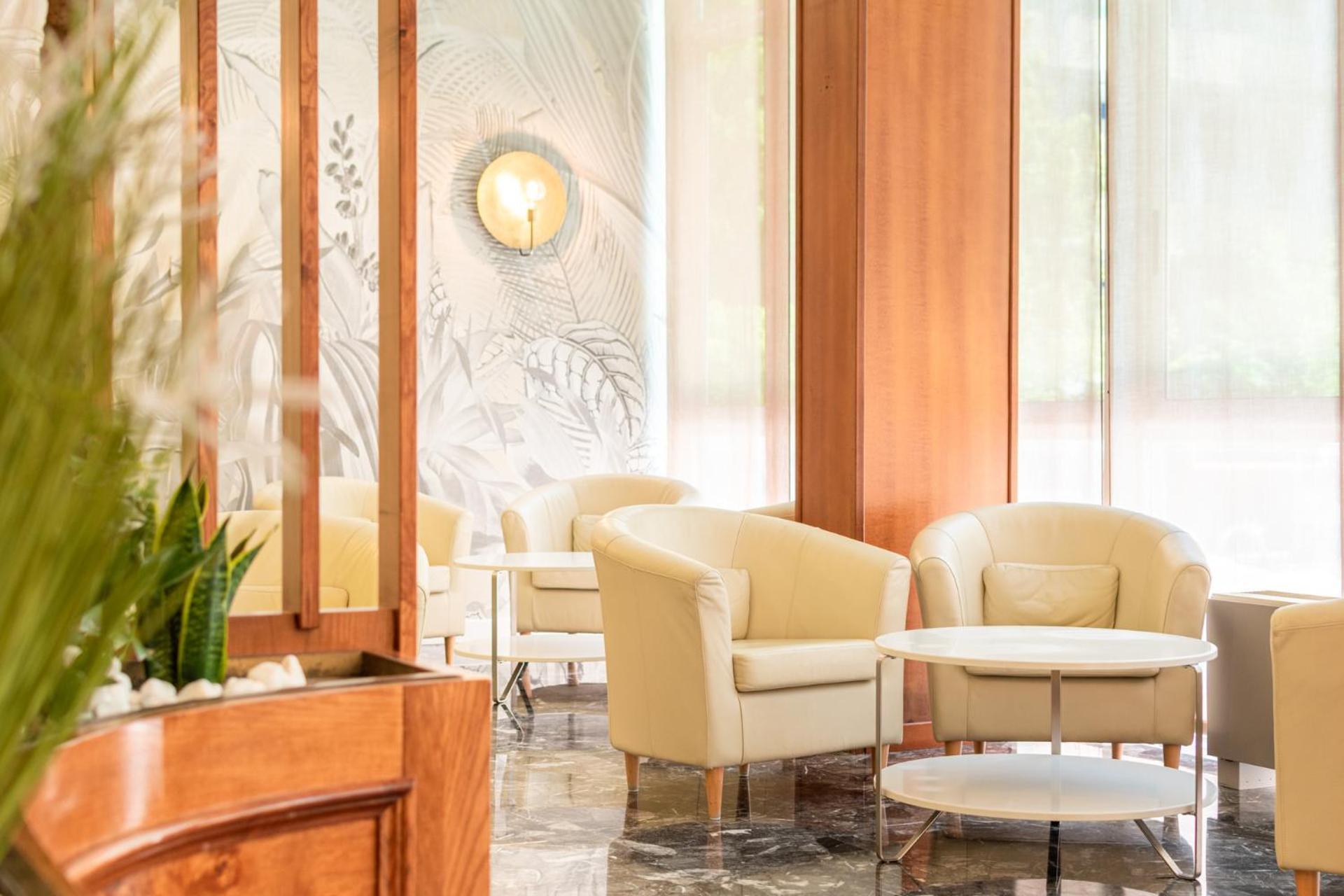 Continental B&B City Hotel Μπιμπιόνε Εξωτερικό φωτογραφία
