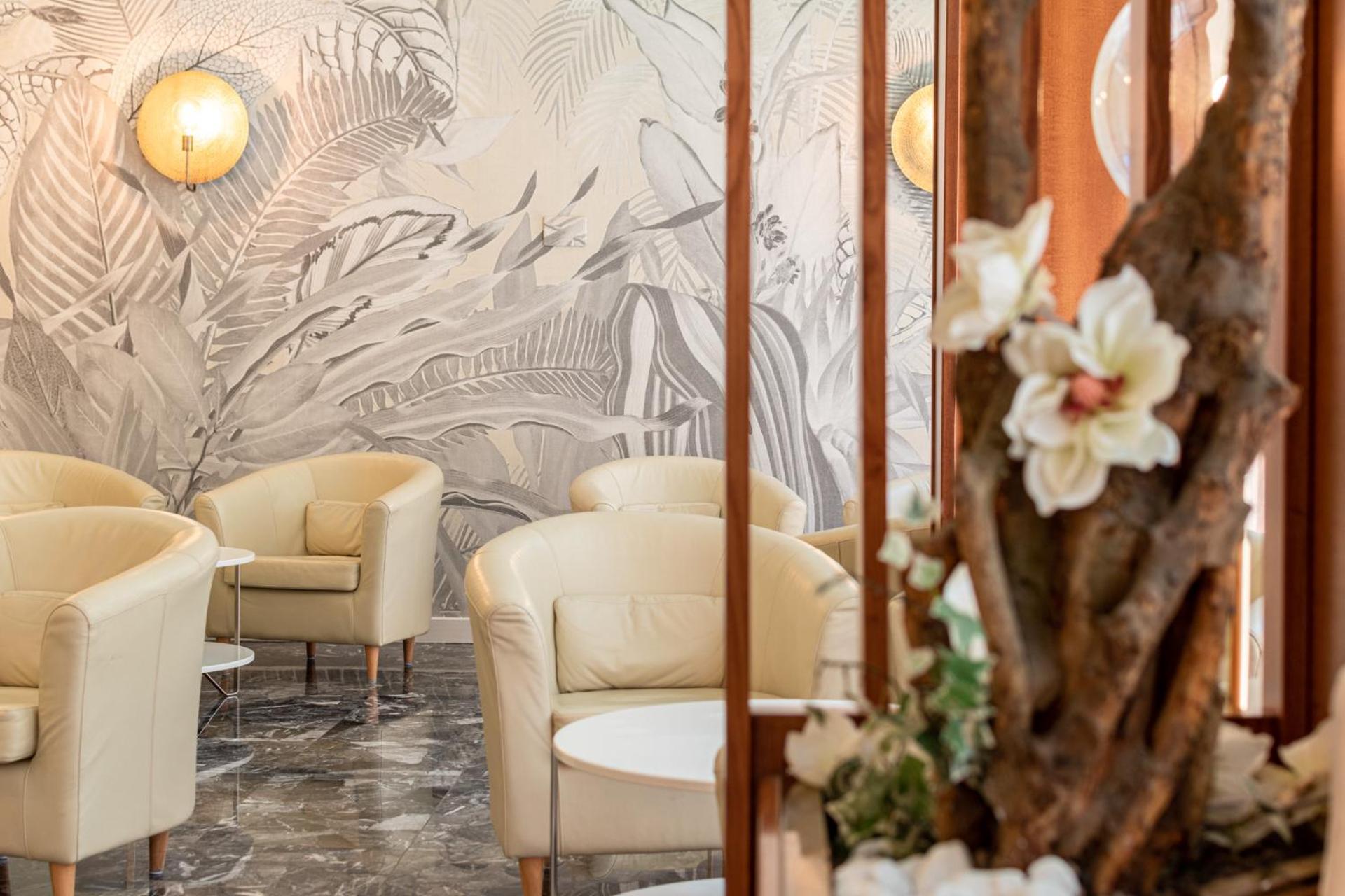 Continental B&B City Hotel Μπιμπιόνε Εξωτερικό φωτογραφία