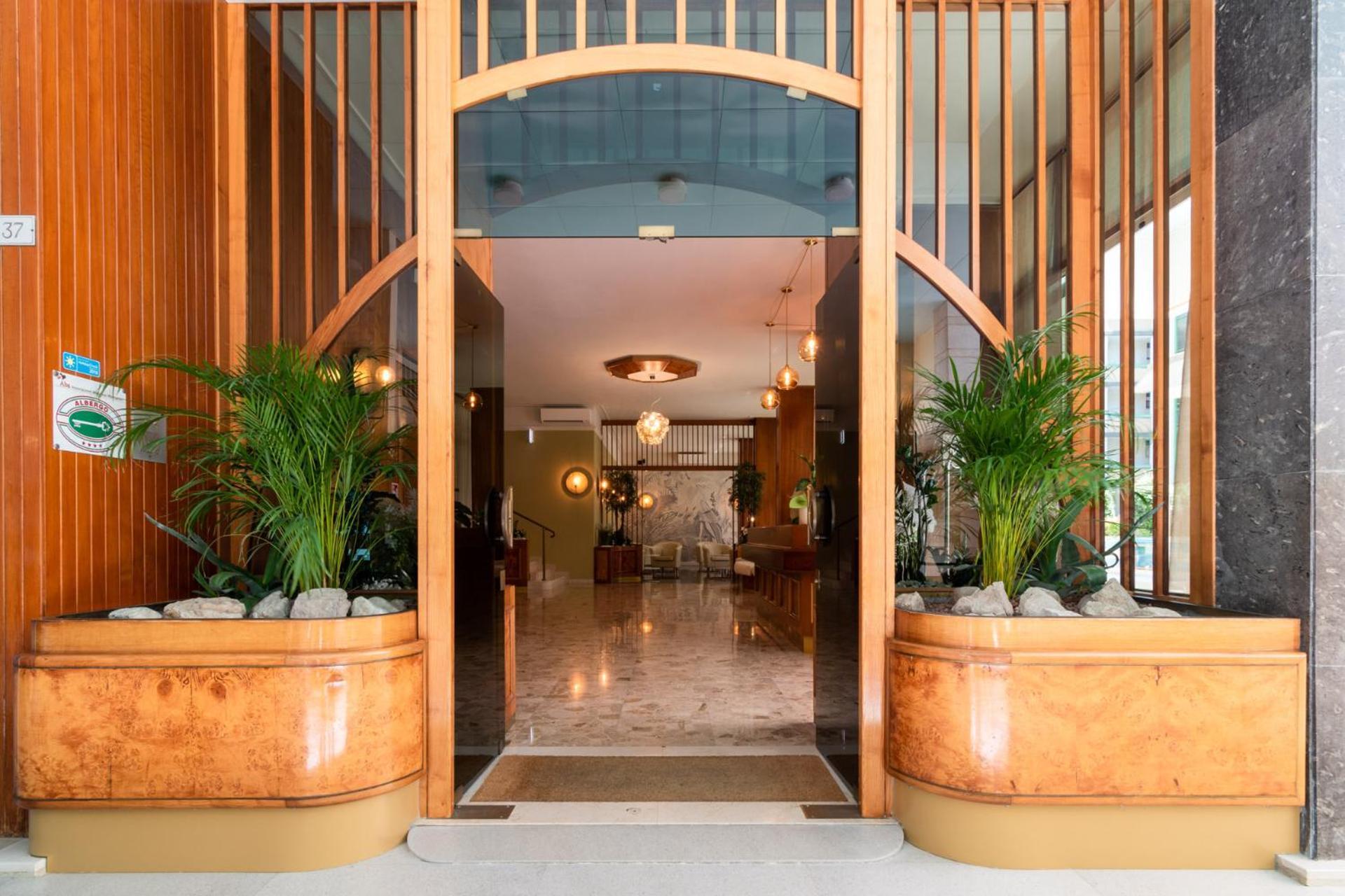 Continental B&B City Hotel Μπιμπιόνε Εξωτερικό φωτογραφία