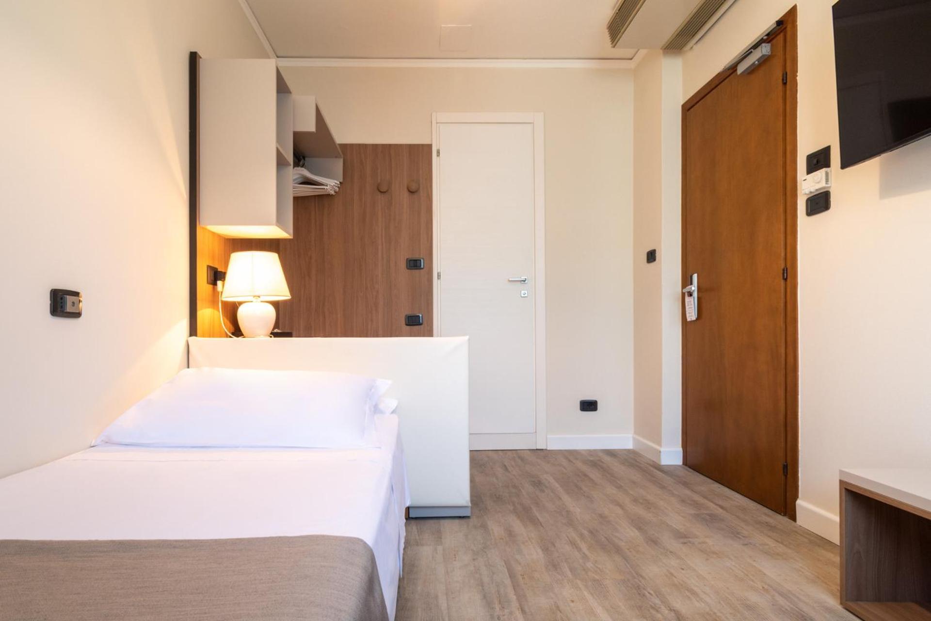 Continental B&B City Hotel Μπιμπιόνε Δωμάτιο φωτογραφία