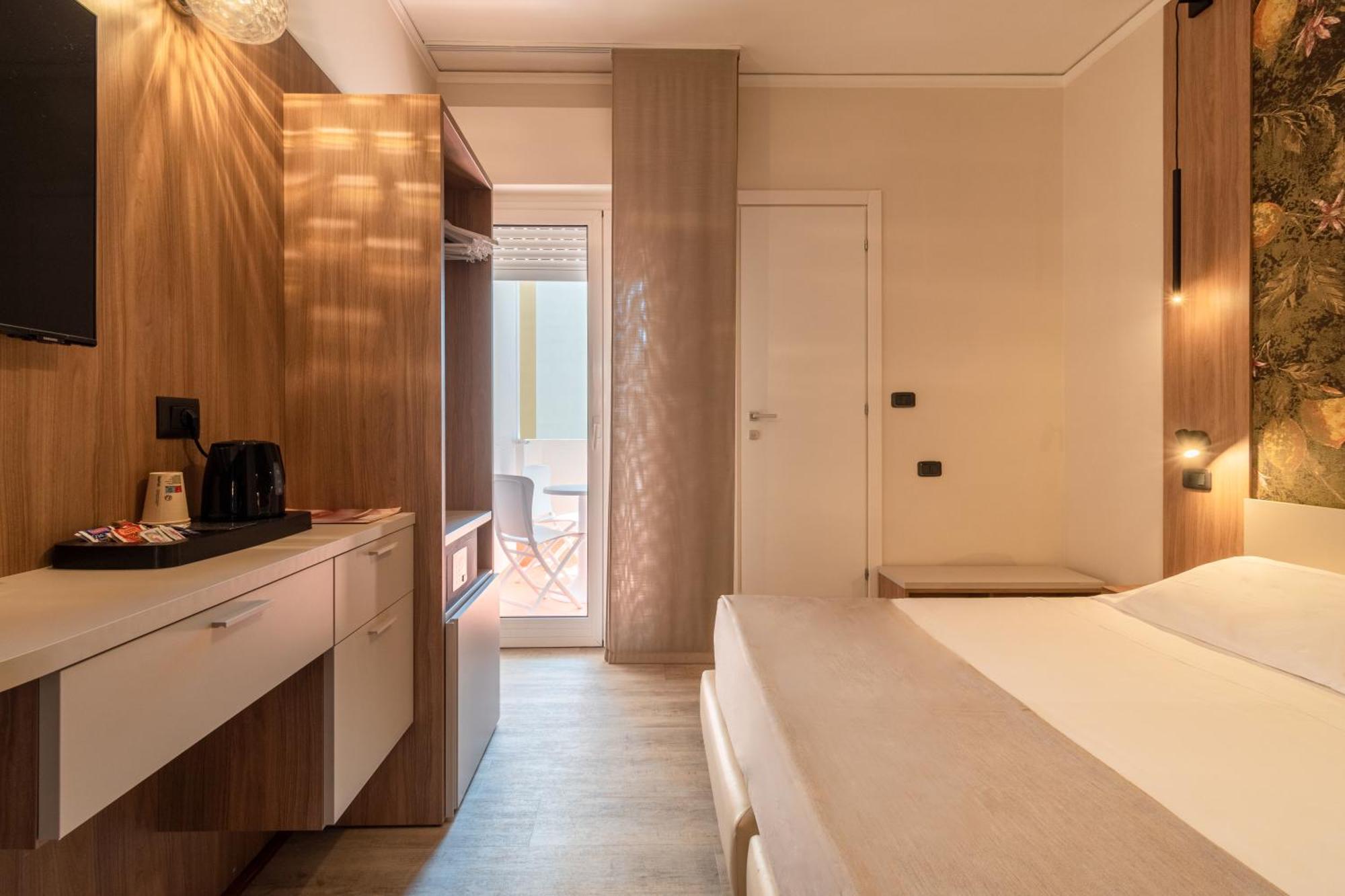 Continental B&B City Hotel Μπιμπιόνε Δωμάτιο φωτογραφία