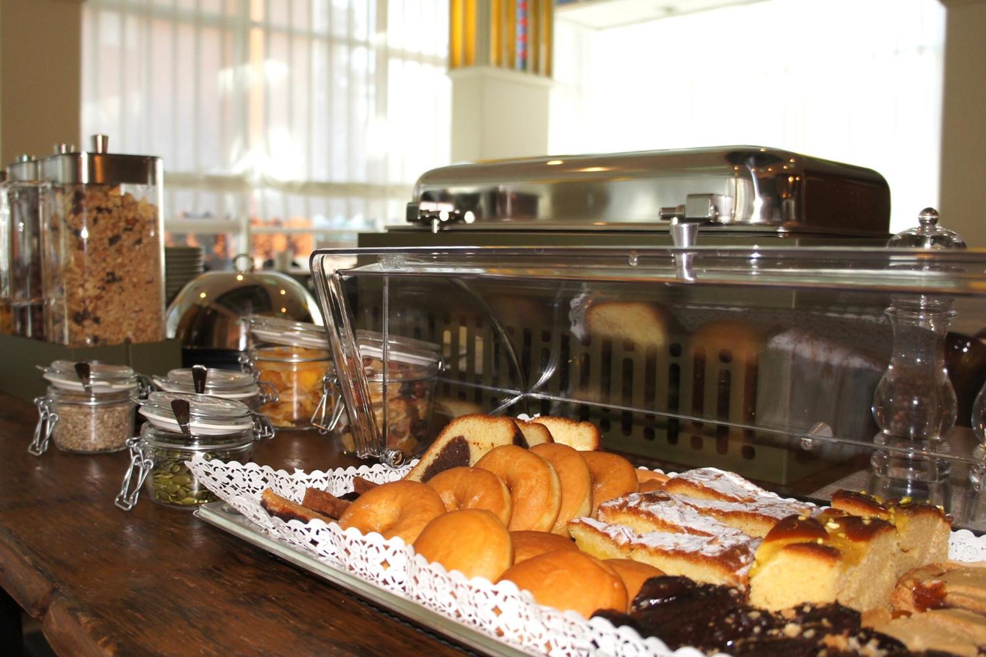 Continental B&B City Hotel Μπιμπιόνε Εξωτερικό φωτογραφία